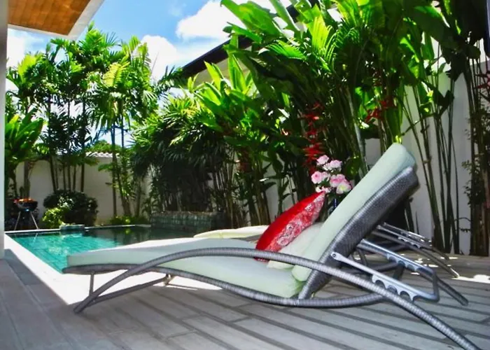 Rawai Beach Private Pool Villa -3 Bedrooms